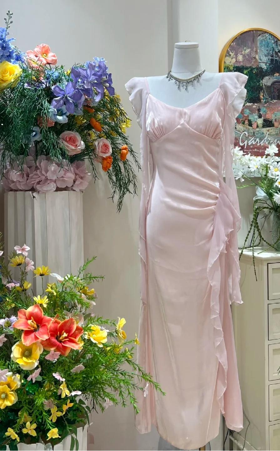 Vestido ajustado de gasa con cuello en V y volantes en rosa suave, vestido de fiesta para cumpleaños ED01859