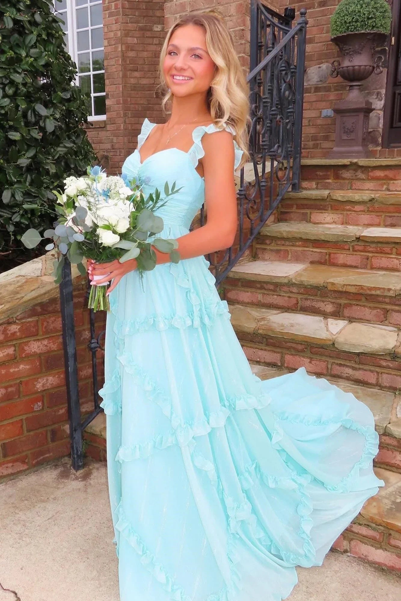 Vestido de fiesta y de novia azul encantado con escote en forma de A y corte en A - Elegante vestido de fiesta de cumpleaños de gasa con volantes ED01912