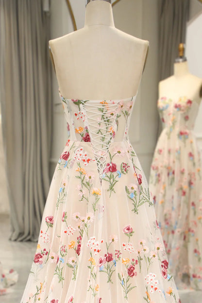 Vestido de fiesta y de novia con flores, corte A, sin tirantes, para 16 años, con apliques bordados y tul, ideal para cumpleaños y graduación (ED01914)