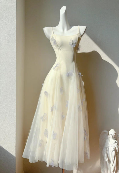 Vestido de fiesta de cumpleaños con tirantes finos, corte A, color crema, blanco, escote cuadrado, de tul, estilo cuento de hadas, ED02034