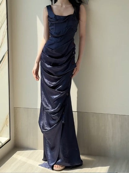Vestido de fiesta azul marino con escote cuadrado y pliegues de satén ED02053