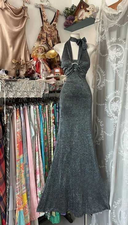 Vestido de cóctel largo con cuello halter, moderno, negro y gris, sin espalda, ED02114