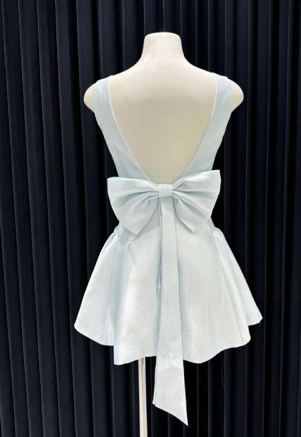 Vestido de fiesta corto con escote cuadrado, corte A, espalda descubierta y lazo, ED02115