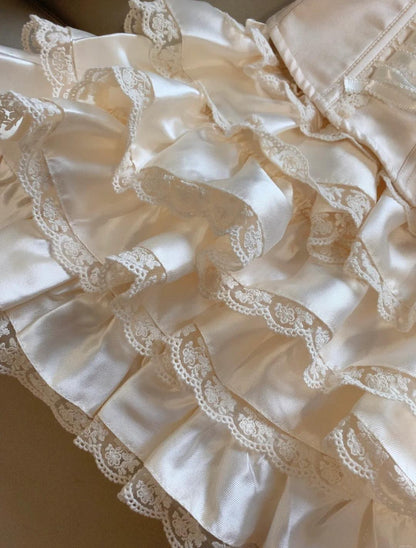 Vestido de fiesta corto de satén con tirantes finos y encaje de estilo princesa. Bonito vestido de fiesta de dos piezas en línea A ED02124