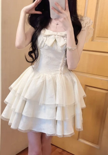 Vestido de fiesta corto retro de encaje con capas y lazo de tul ED02125