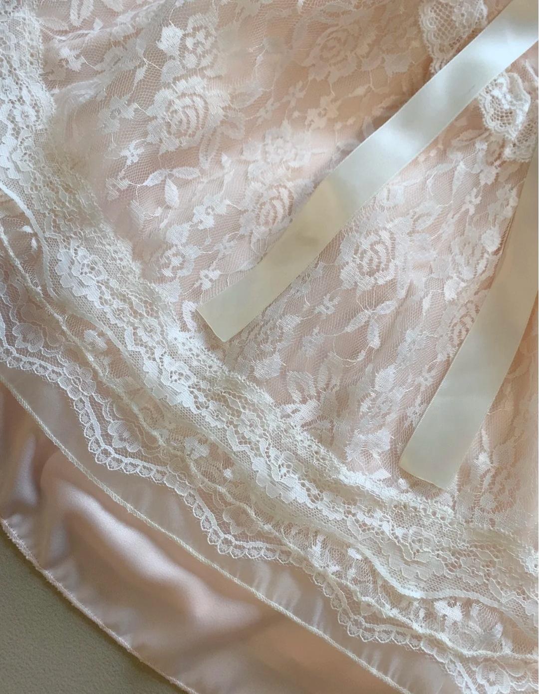 Vestido de fiesta de satén rosa con corte en A y encaje con tirantes finos, corto, ED02132