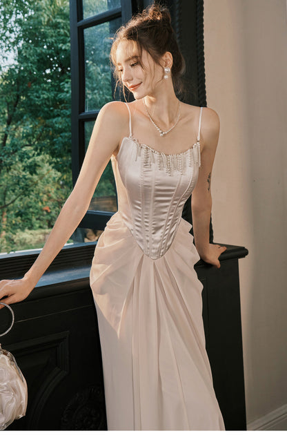 Vestido de fiesta de satén con tirantes finos de gasa y colgante de perla francesa, color champán claro, para cumpleaños, ED02245
