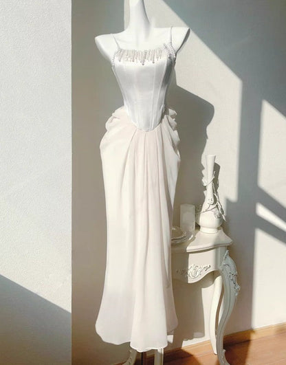 Vestido de fiesta de satén con tirantes finos de gasa y colgante de perla francesa, color champán claro, para cumpleaños, ED02245