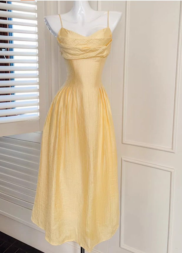 Vestido elegante de fiesta amarillo mantequilla con tirantes finos, corte A, sin espalda, ED02246