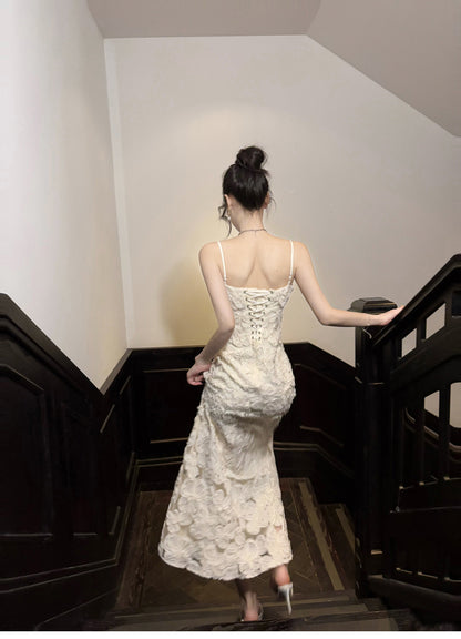 Vestido elegante de fiesta de cumpleaños de sirena con tirantes finos y bordado de flores 3D blanco ED02255