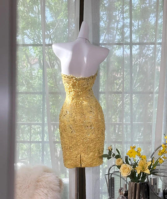 Vestidos de noche vintage amarillo mantequilla con escote en forma de corazón, ajustados, de satén y con cuentas, para fiesta de graduación, ED02273