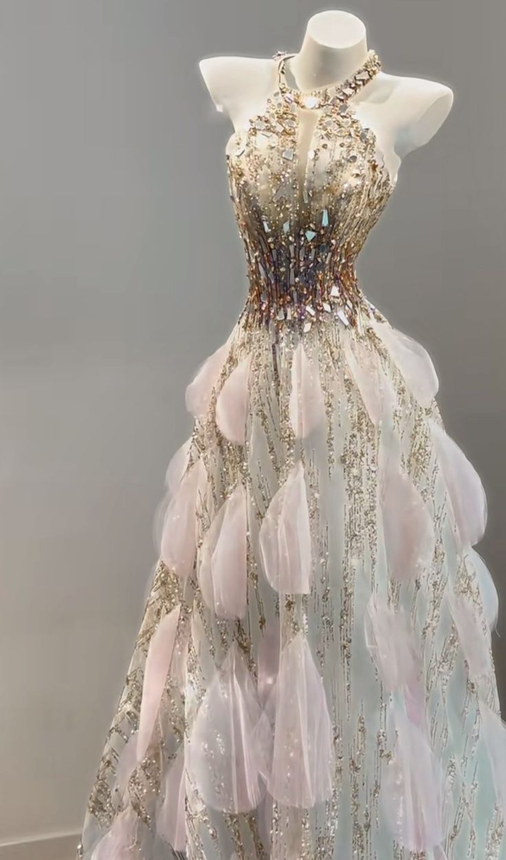 Fairytale Halter Neck A-Line Sparkling Rhinestone Tulle Long Prom Dresses Formal Evening Gowns ED02328