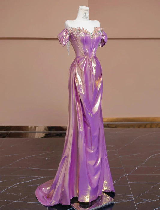 Hermosos vestidos de fiesta largos de satén morado con hombros descubiertos y cuentas, corte A, elegantes vestidos de noche formales ED02356