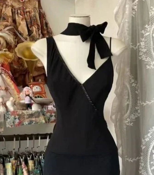 Elegante vestido de fiesta corto de gasa negra con escote en V, vestidos de fiesta sencillos ED02387