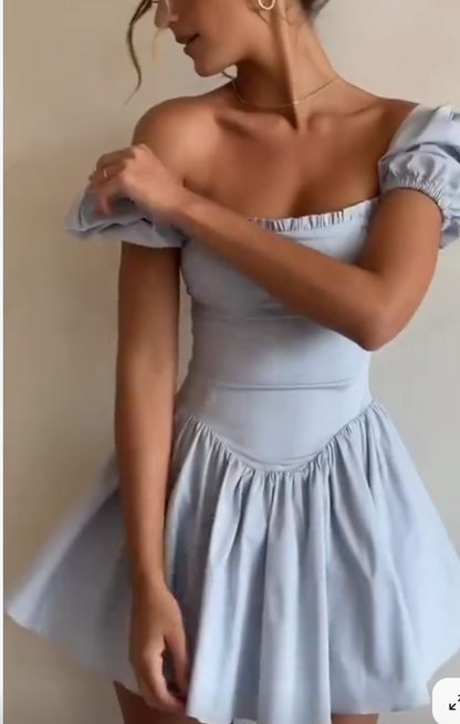 Vestidos de fiesta cortos de satén con escote cuadrado en azul cielo, corte A, ED02389