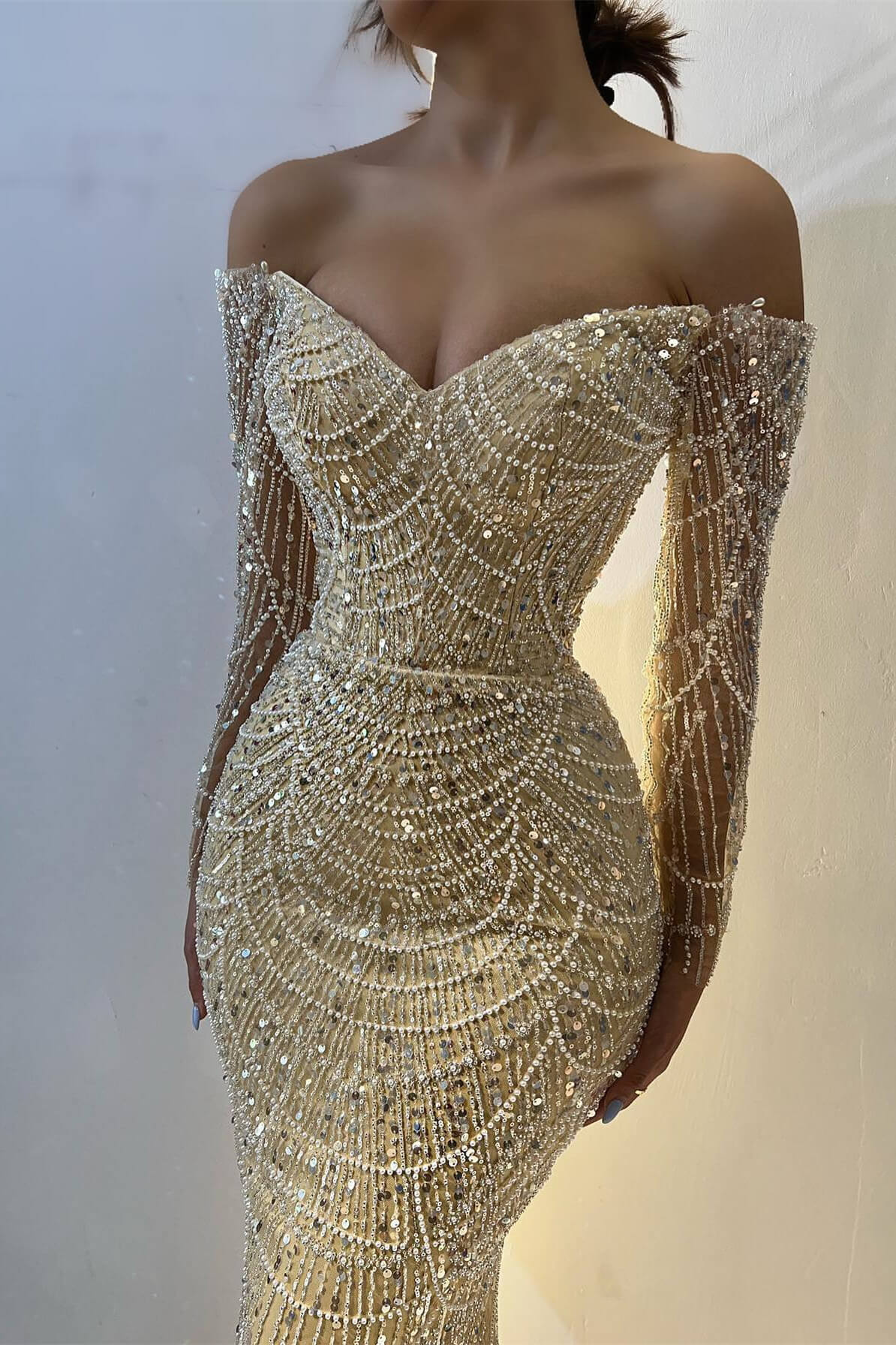 Hermoso vestido de fiesta amarillo con hombros descubiertos, corte sirena, manga larga y cuentas, vestido de noche de moda ED02431