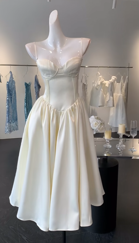 Vestidos de fiesta cortos de satén con tirantes finos color crema, corte A, para cumpleaños y noche, ED02521