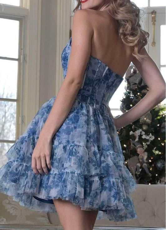 Vestido de fiesta corto de tul estampado, corte A, sin tirantes, color azul dulce, ED02596