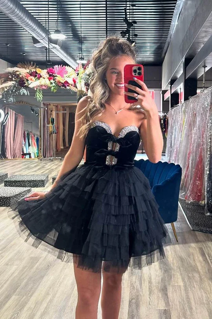 Elegante vestido de fiesta corto de tul con escote corazón negro y corte A con diamantes ED02652