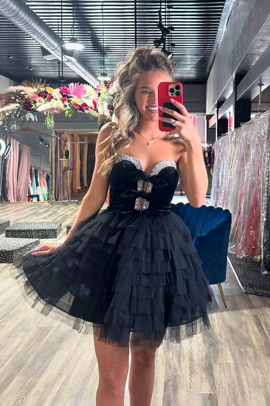 Elegante vestido de fiesta corto de tul con escote corazón negro y corte A con diamantes ED02652
