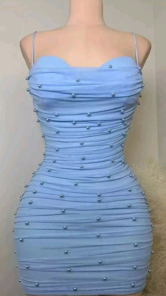 Vestidos de fiesta cortos de gasa con cuentas y tirantes finos en color verde menta dulce ED02777