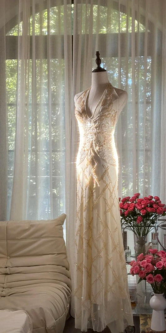 Hermosos vestidos de fiesta largos de gasa con escote en V, estilo vintage, sin espalda y con cuentas ED02836