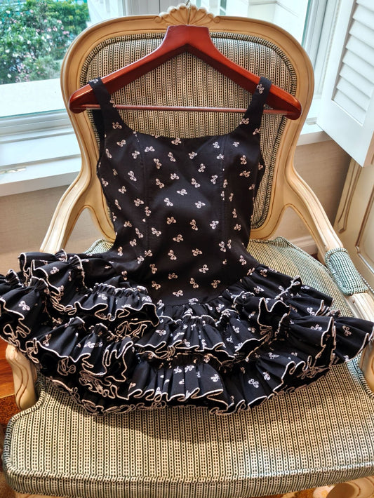 Elegante vestido de fiesta corto de satén con escote cuadrado negro, corte A, vestido de cóctel ED02956