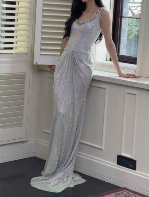 Hermosos vestidos de fiesta largos de satén con escote barco y corte sirena en plata brillante, vestidos de noche formales ED03048