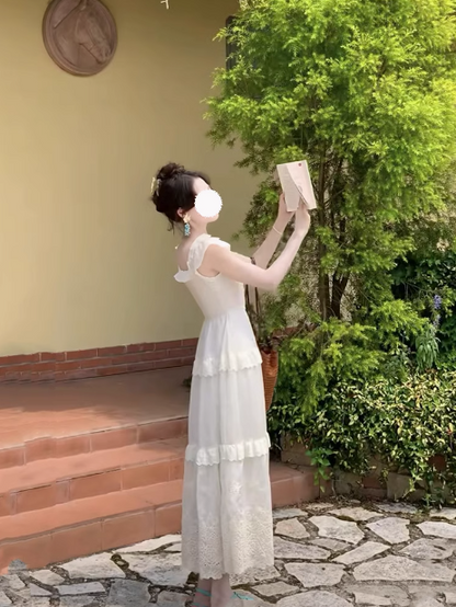 Vestido largo de corte A con bordados intensos, mangas cortas con vuelo, escote cuadrado y falda pastel ED0307
