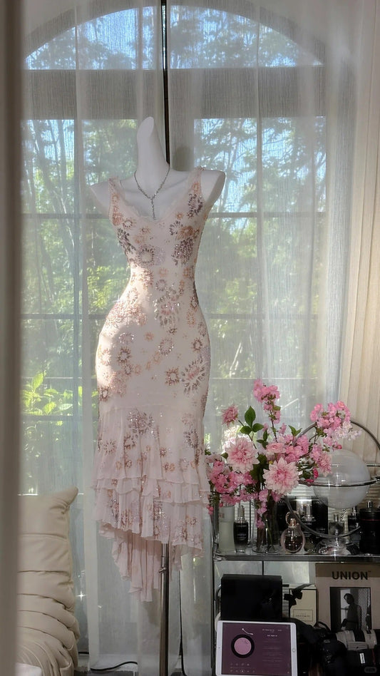 Elegante vestido de fiesta corto de gasa con escote en V, color albaricoque y cuentas, ED03142