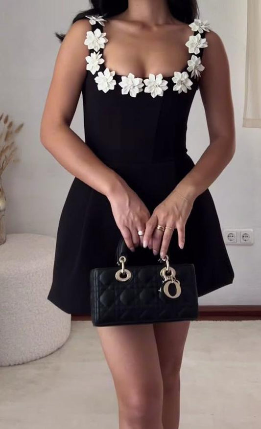 Elegante vestido de fiesta negro con escote cuadrado y corte A, vestido de fiesta de moda ED03153
