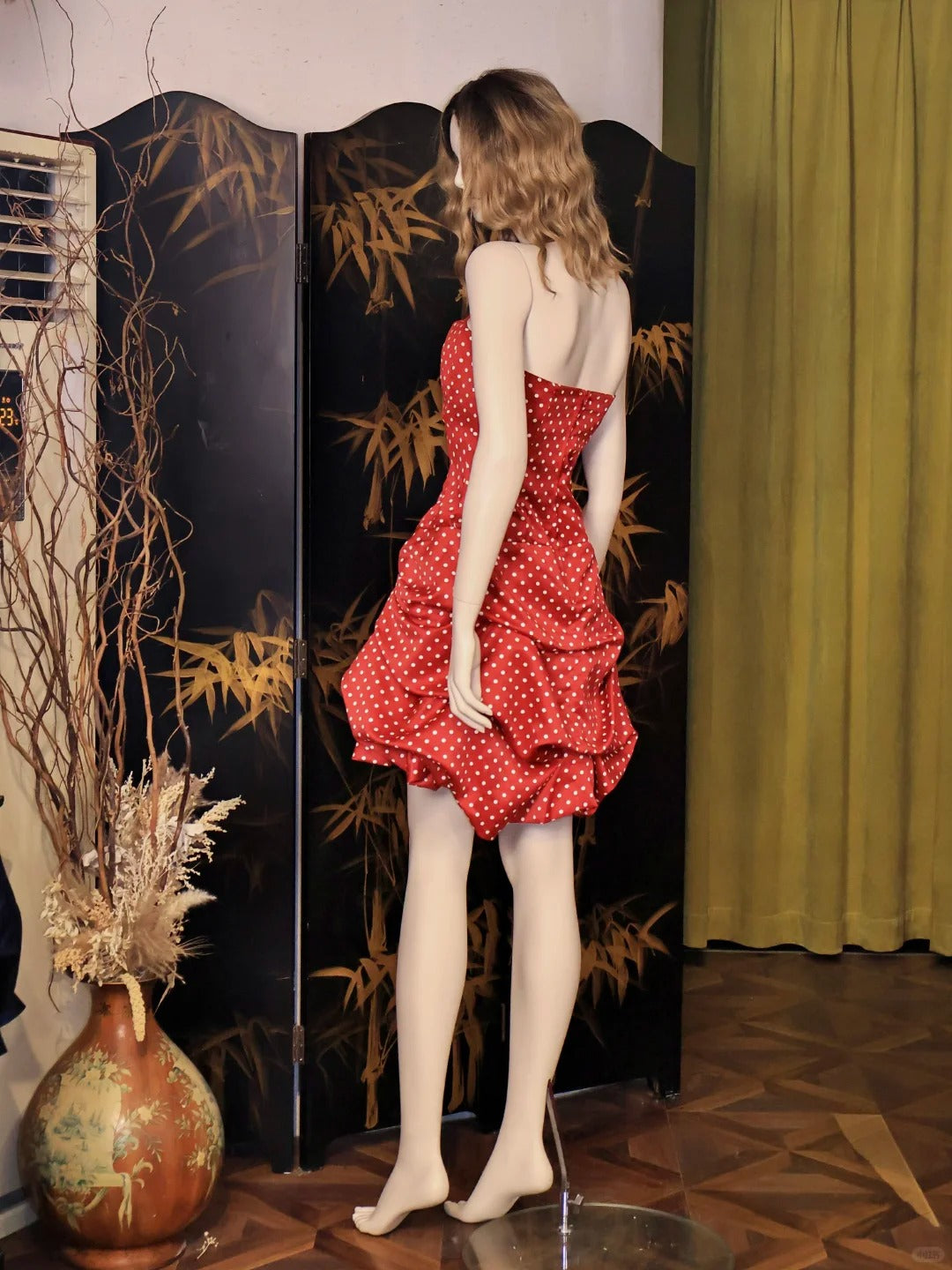 Vestido de fiesta corto de satén con lunares, estilo retro, rojo, sin tirantes, corte A, para quinceañeras, ED03250
