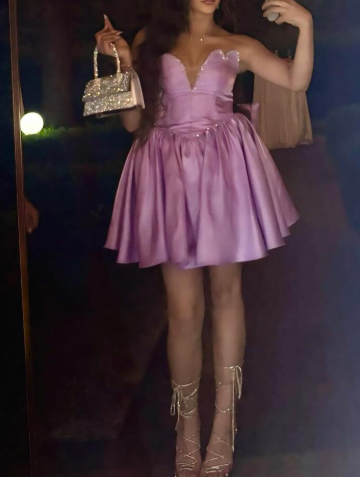 Elegante vestido de fiesta corto de satén rosa con escote en V y corte A, vestido de fiesta de moda ED03326