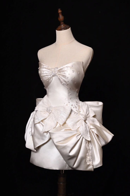 Vestido corto de satén blanco sin tirantes, corte A, con lazo, para fiesta de bienvenida y cumpleaños, ED03478