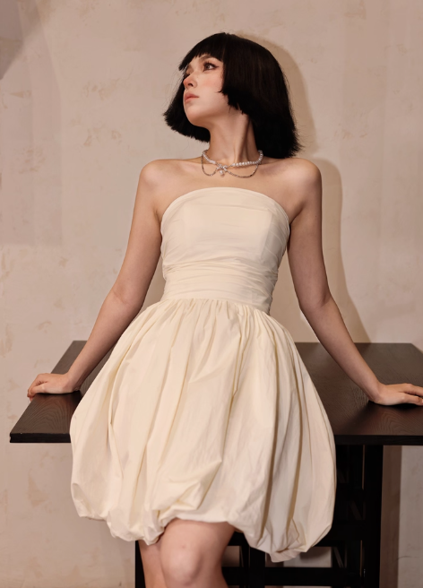 Vestido de fiesta corto blanco crema sin tirantes, corte A, para cumpleaños ED03526