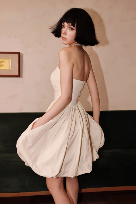Vestido de fiesta corto blanco crema sin tirantes, corte A, para cumpleaños ED03526