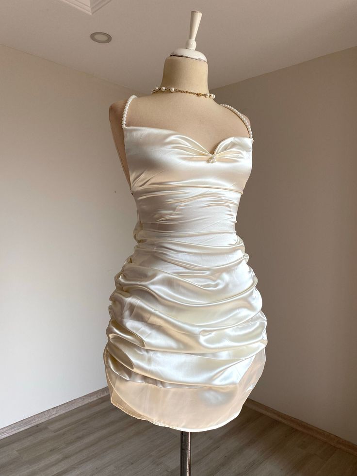 Vestido de fiesta corto de satén con tirantes finos, vestido de cumpleaños a la moda, vestido sexy para regreso a casa ED03565