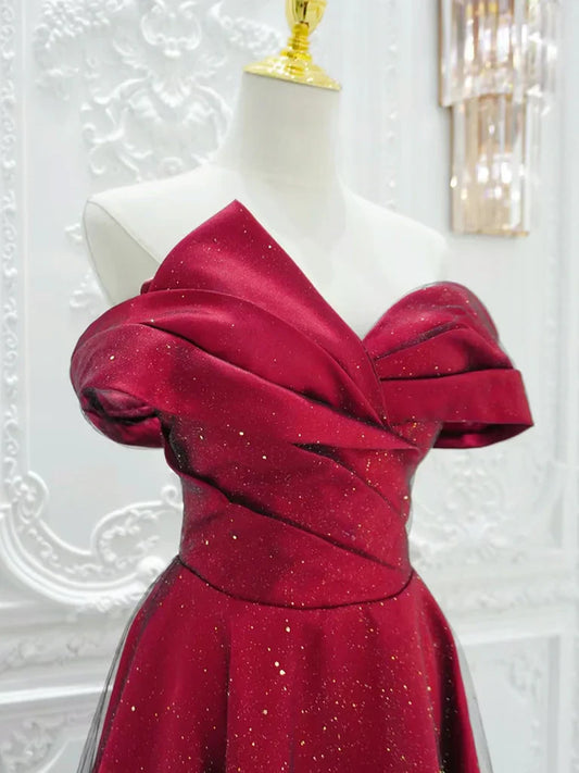 Vestido de fiesta largo de satén y tul burdeos con hombros descubiertos, corte A, ED056