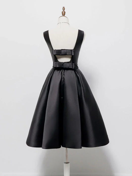 Vestido de fiesta corto de satén negro, corte A, sencillo, vestido de bienvenida negro ED0637