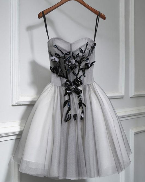 Vestido de fiesta corto de tul con escote corazón, color gris, con encaje, bonito vestido de bienvenida ED0643