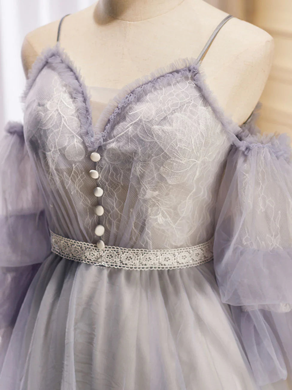 Vestido de fiesta corto de tul con encaje en forma de A en color morado claro, vestido de bienvenida en morado claro ED0644