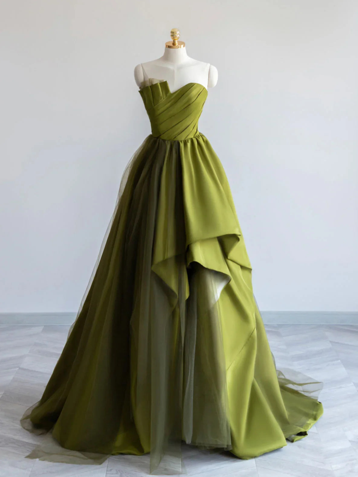 Vestido de fiesta largo de satén verde con hombros descubiertos y corte en A, vestido formal verde ED0694