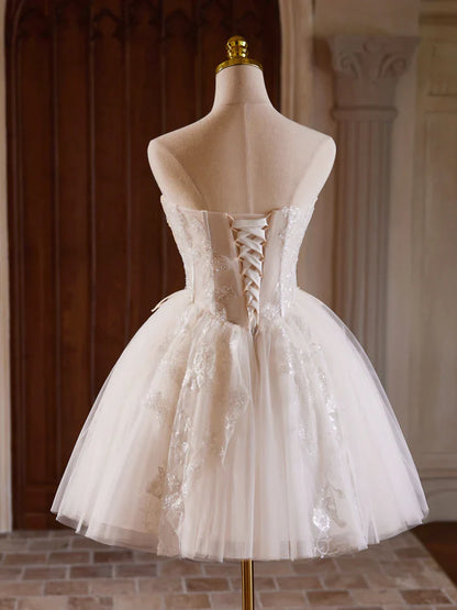 Vestido de fiesta corto con escote en forma de A, tul, encaje, color champán claro ED071
