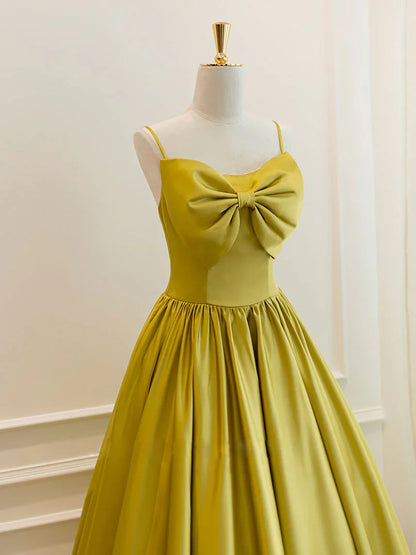 Vestido de fiesta corto sencillo de satén amarillo, vestido de dama de honor amarillo ED0754