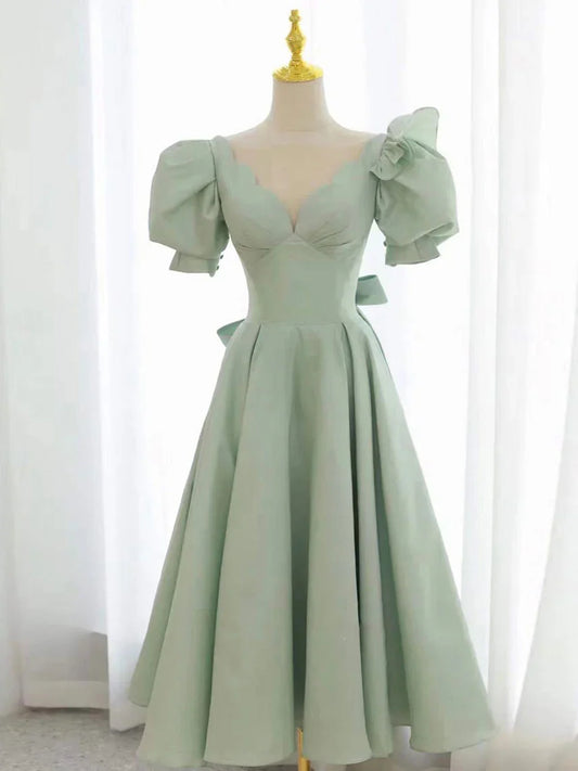 Vestido de fiesta corto de satén verde sencillo con escote en V, vestido de noche verde ED0763