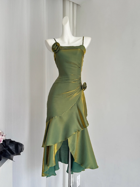 Vestido de cumpleaños con tirantes y volantes de cola de pez ED0950