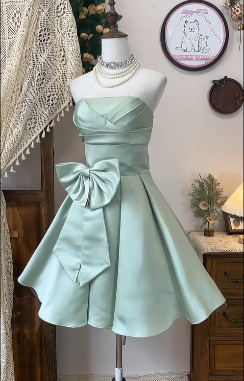 Classy Strapless Satin Bow Homecoming Dress Light  Green Mini Birthday Dress S328