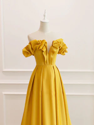 Nuevos y elegantes vestidos de fiesta largos amarillos con pliegues y hombros descubiertos, vestidos de noche formales de satén amarillo GG070