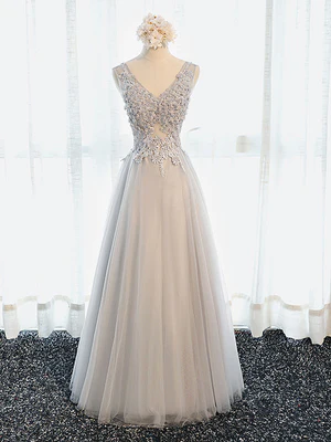 Nuevos y delicados vestidos de fiesta largos con escote en V y flores grises, vestidos formales de dama de honor largos con escote en V y flores grises GG082