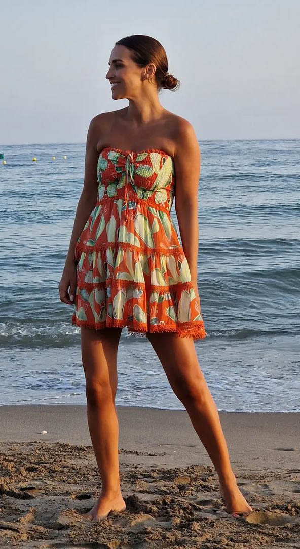 Vestido corto elegante de gasa con cuello halter y tirantes finos, corte en A, para fiesta de bienvenida y noche, GG1070